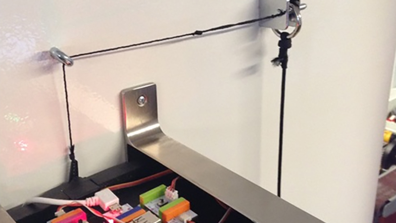 Illustration for article titled 11 DIY Projects to Turn Your House Into a Smart Home